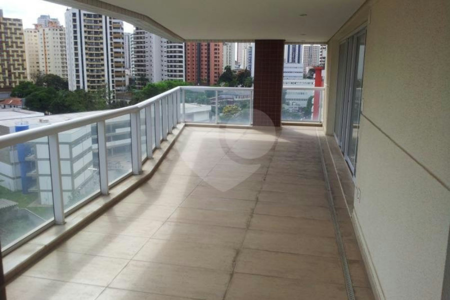 Apartamento à venda com 4 suítes em Santana, São Paulo, SP