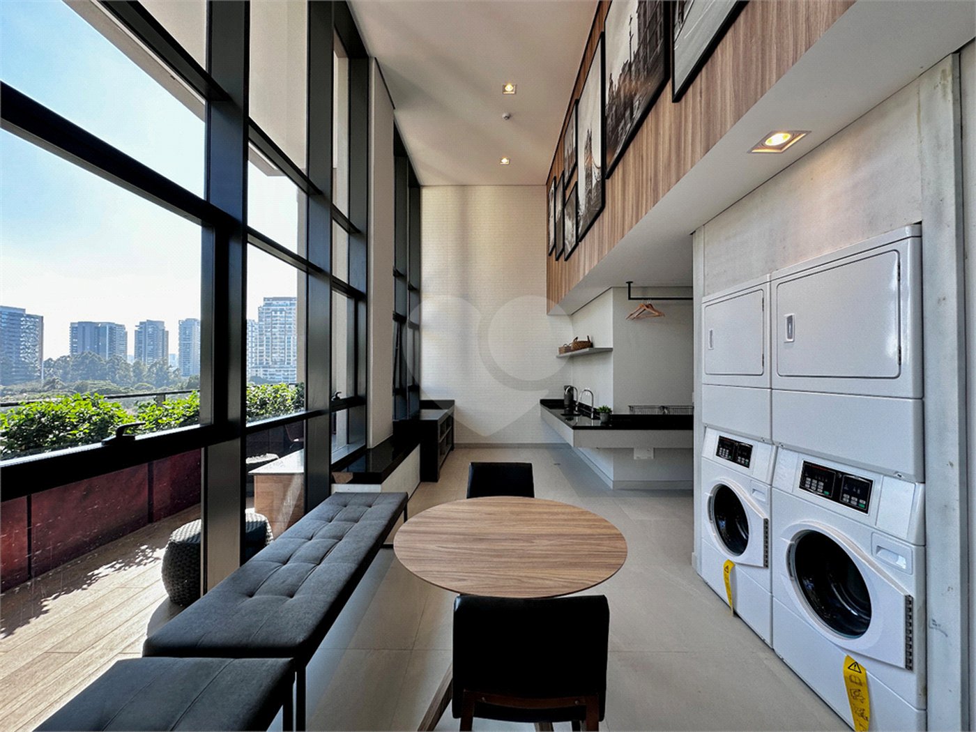 Apartamento à venda com 1 quarto em Vila Cordeiro, São Paulo, SP