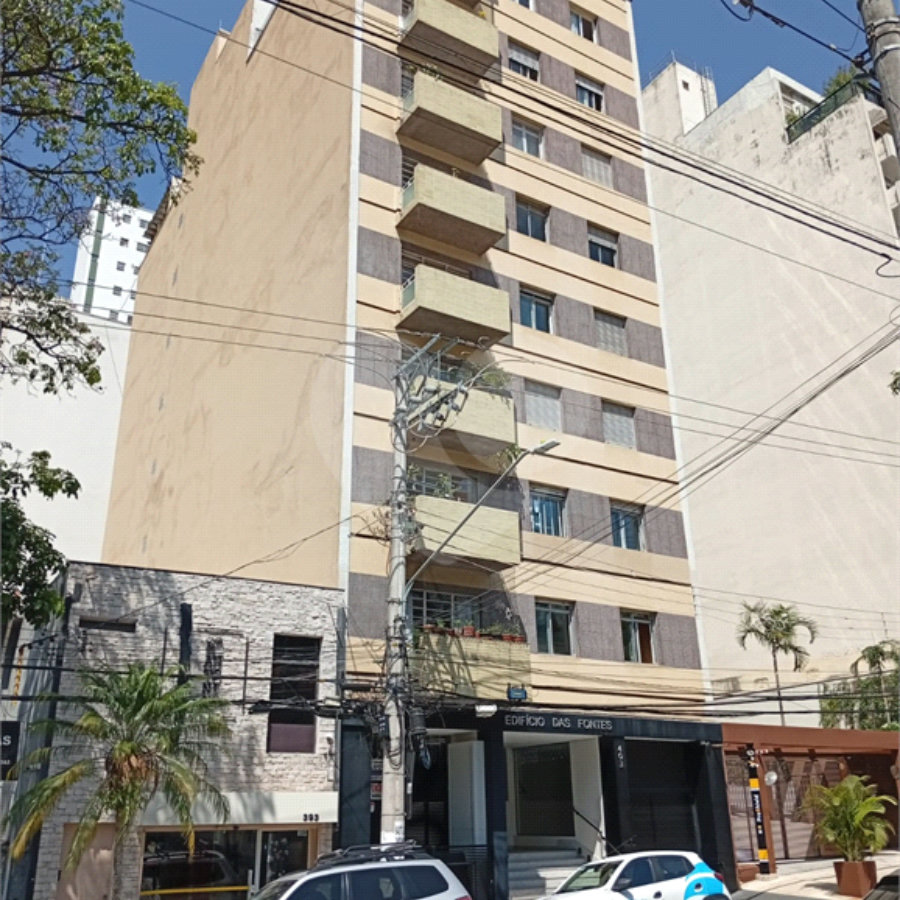 More perto dos melhores cafés, galerias e do agito cultural de Pinheiros, sem abrir mão do sossego de um lar completo, ventilação e luz natural;