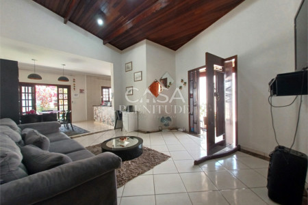Casa Térrea à venda com 3 quartos, sendo 1 suíte, em Jardim Bandeirantes, Sorocaba, SP