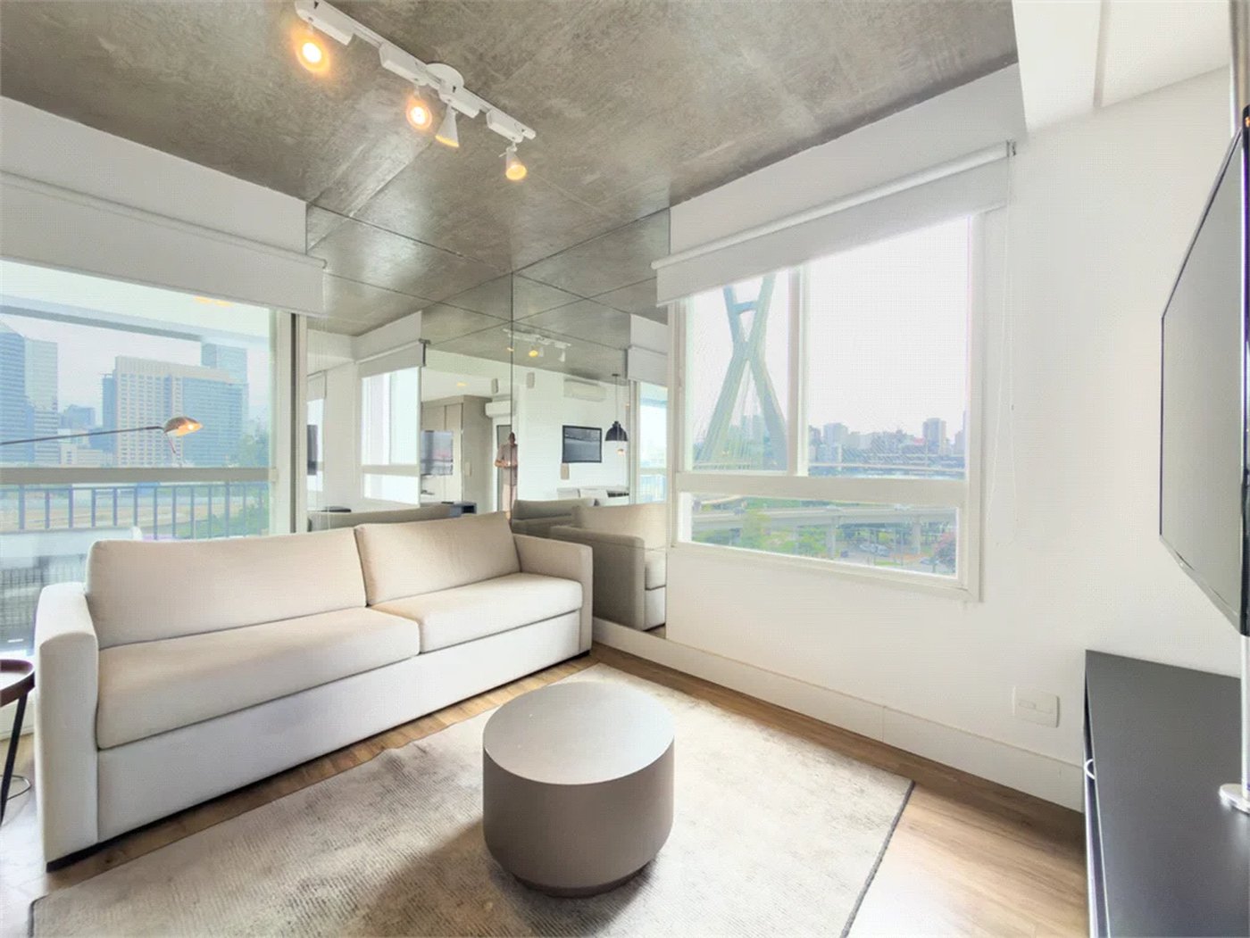 Apartamento à venda com 1 suíte em Cidade Monções, São Paulo, SP