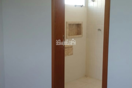 Casa à venda com 3 quartos, sendo 2 suítes, em Jardim do Lago, Atibaia, SP