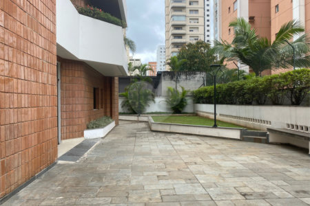 Apartamento à venda com 3 quartos, sendo 2 suítes, em Brooklin Paulista, São Paulo, SP