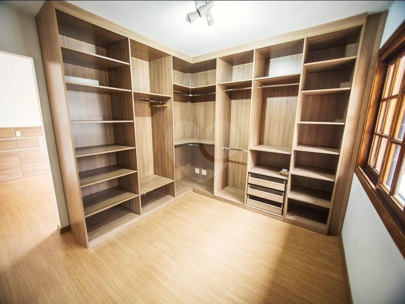 Casa à venda com 3 suítes no condomínio Jardim Ouro Preto - Villas Paulistas, São Paulo - SP