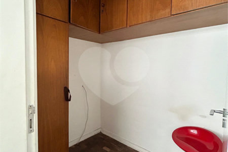 Apartamento à venda com 2 quartos, sendo 1 suíte, em Santa Cecília, São Paulo, SP
