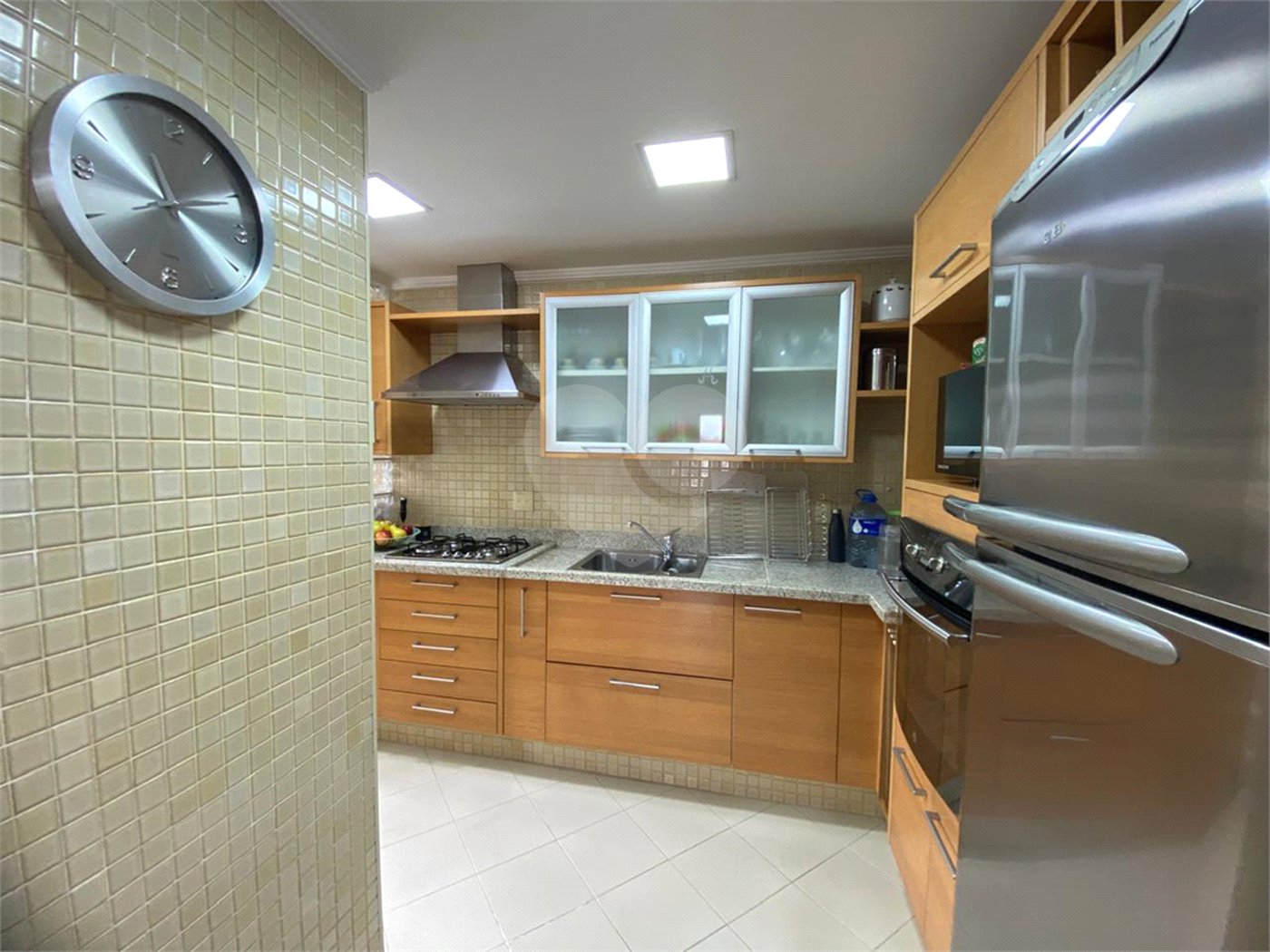 Cobertura à venda com 3 quartos, sendo 1 suíte,  em Cidade São Francisco, São Paulo, SP