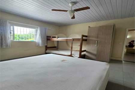 Sítio à venda com 5 quartos, sendo 2 suítes,  em Marmeleiro, São Roque, SP