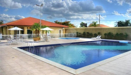 Casa à venda com 3 quartos, sendo 1 suíte,  no condomínio Vila Aracoara, Araraquara - SP
