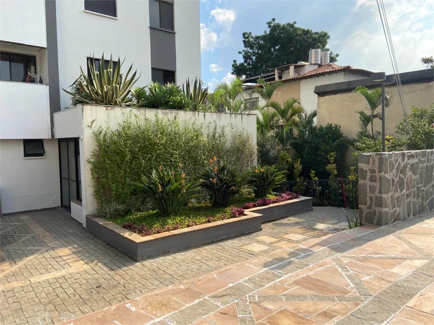 Apartamento para alugar com 3 quartos, sendo 1 suíte, em Jardim Bonfiglioli, São Paulo, SP