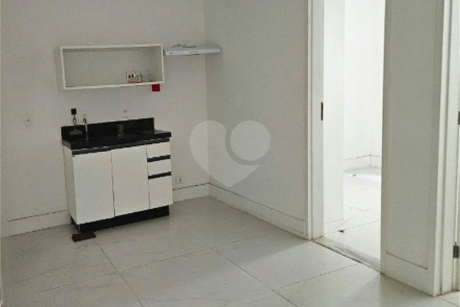 Casa à venda com 5 suítes no condomínio Tamboré II, Santana de Parnaíba - SP