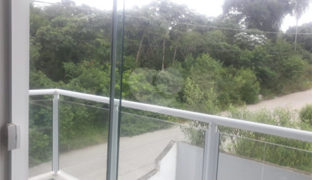 Sobrado à venda com 3 quartos, sendo 1 suíte,  em Jardim Vitória, Mairinque, SP