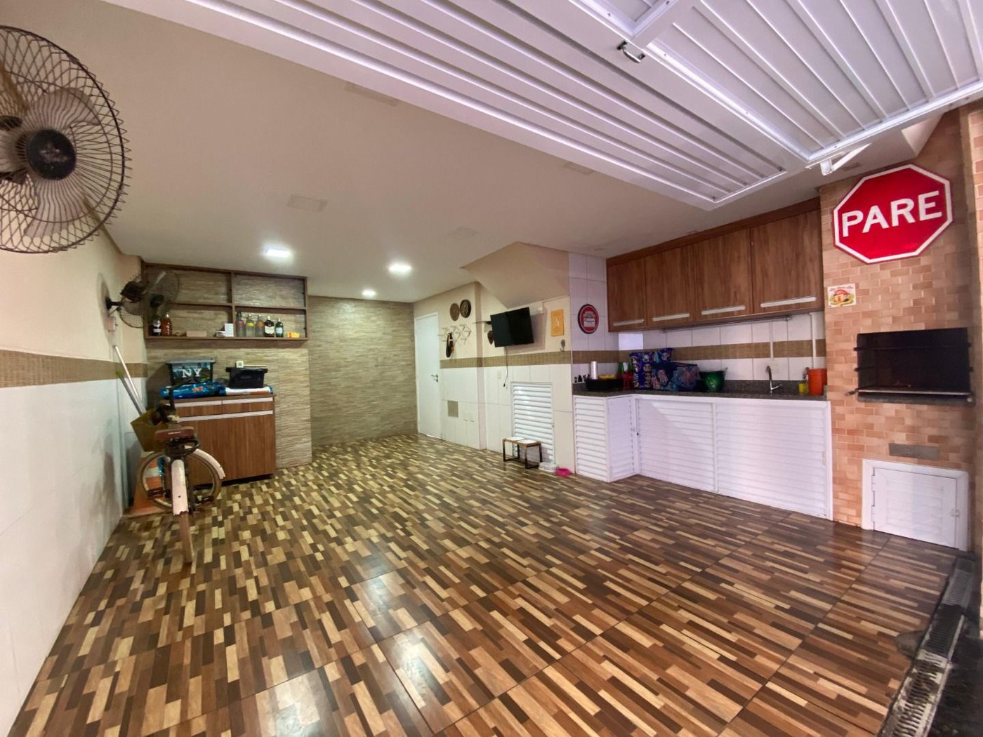 Casa com 2 dormitórios à venda, 127 m² por R$ 640.000,00 - Marapé - Santos/SP