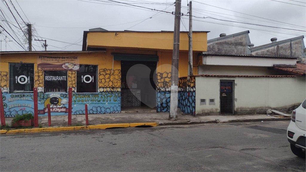 Casa à venda com 4 quartos em Vila Mogilar, Mogi das Cruzes, SP