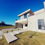 Casa à venda com 4 quartos, sendo 3 suítes, no condomínio Villa Sapezal, Indaiatuba - SP