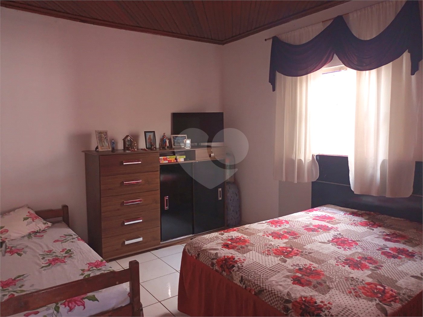 Casa à venda com 3 quartos, sendo 1 suíte, em Vila Regina, Itapetininga, SP