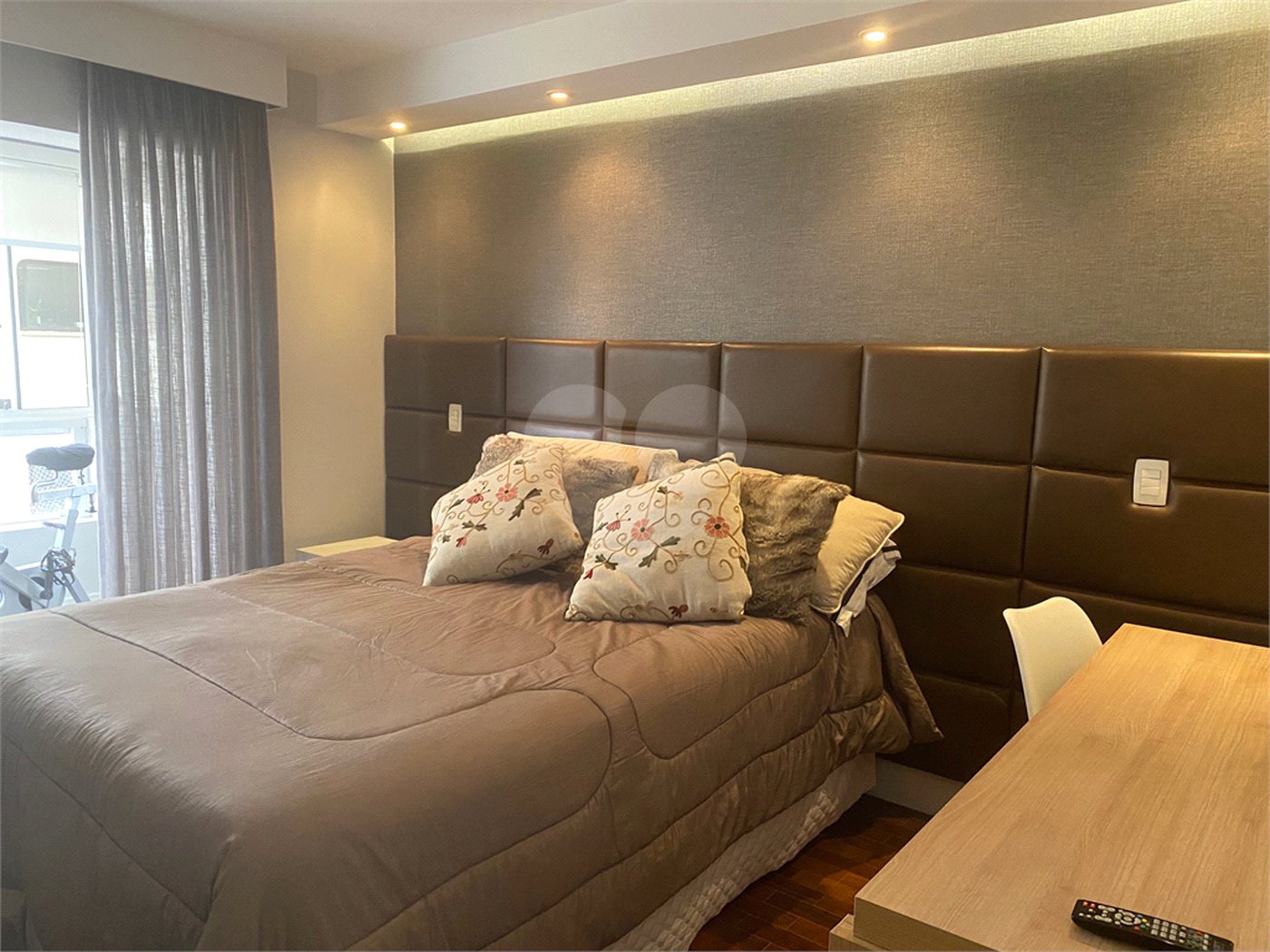 Apartamento à venda com 3 quartos, sendo 2 suítes, em Brooklin Paulista, São Paulo, SP
