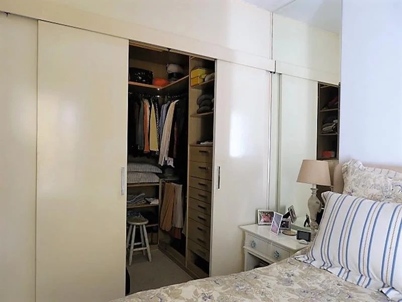 Casa à venda com 4 quartos, sendo 2 suítes, em Jardim Morumbi, São Paulo, SP
