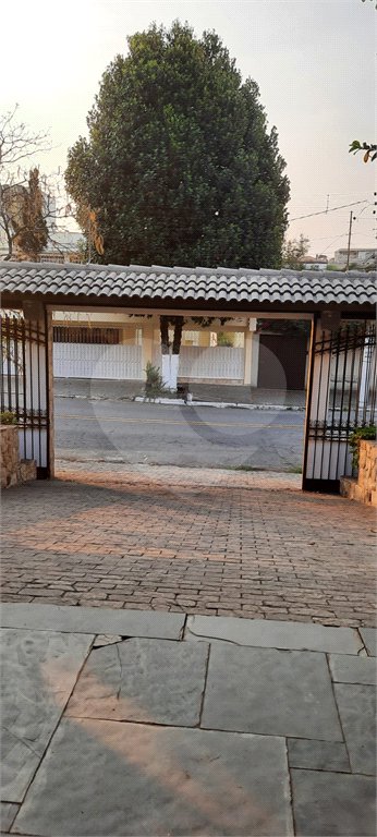 Sobrado à venda com 4 quartos, sendo 2 suítes, em Jardim São Bento, São Paulo, SP