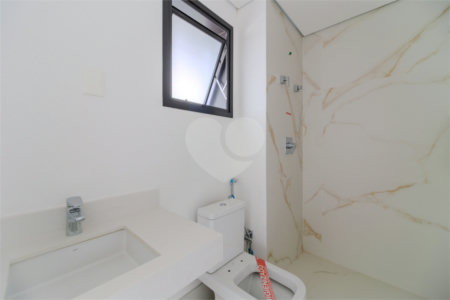Apartamento à venda com 3 suítes em Vila Nova Conceição, São Paulo, SP