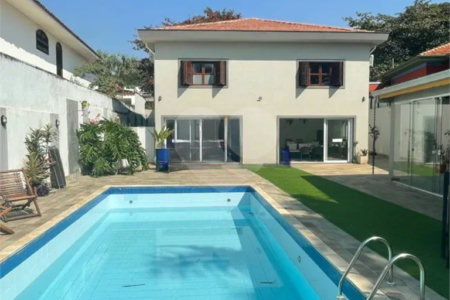 Sobrado à venda com 4 quartos, sendo 2 suítes, em Lapa, São Paulo, SP