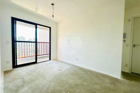 Apartamento novo na Vila Mariana com varanda