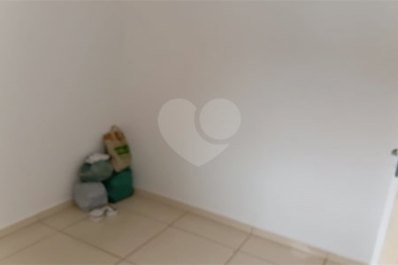 Casa à venda com 2 quartos em Vila Popular, Itapetininga, SP