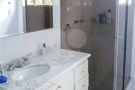 Casa à venda com 5 quartos, sendo 1 suíte, em Vila Santo Estevão, São Paulo, SP