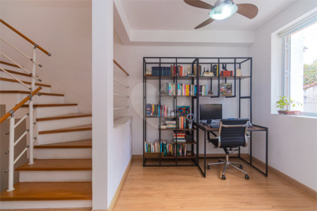Casa à venda com 4 suítes no condomínio Vila Inglesa, São Paulo - SP