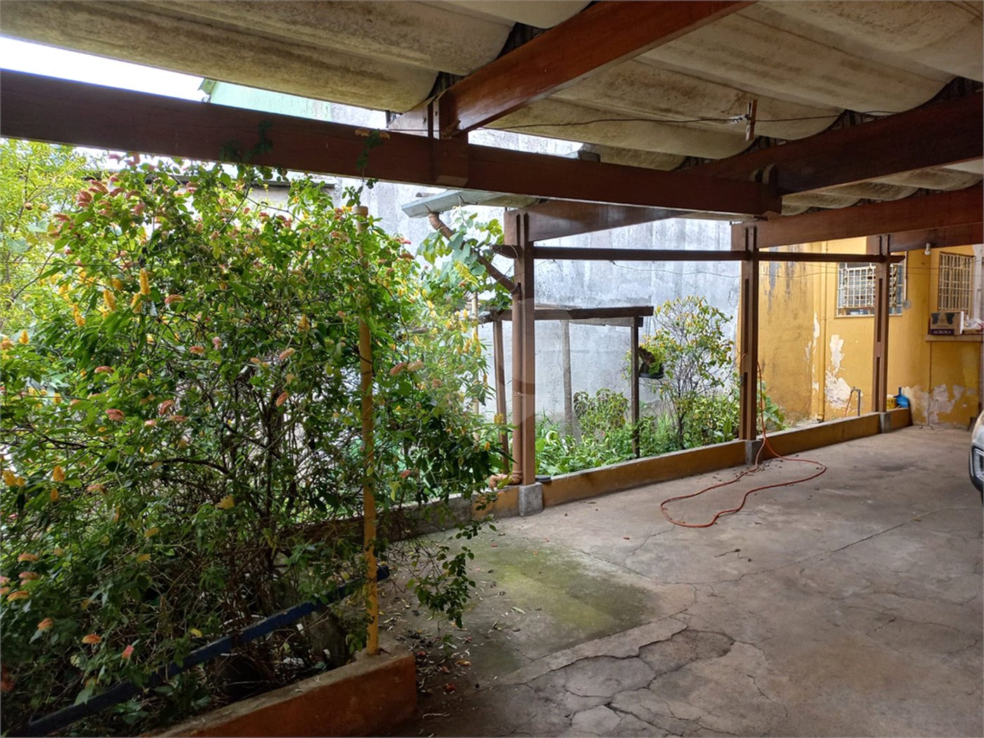 Casa Térrea à venda com 1 quarto em Vila Nivi, São Paulo, SP