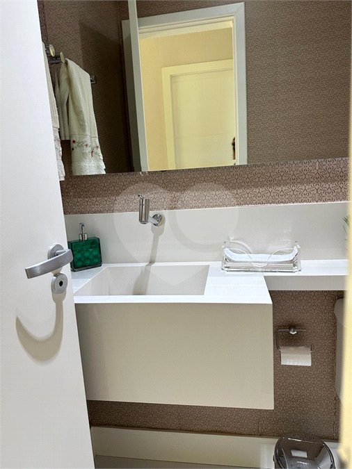 Apartamento à venda com 3 suítes em Vila Suzana, São Paulo, SP