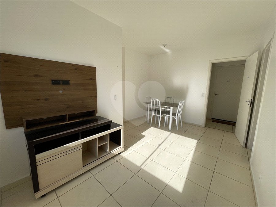 Apartamento para alugar com 2 quartos em Vila Popular, Itapetininga, SP