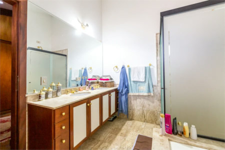 Casa à venda com 4 quartos, sendo 2 suítes, em Brooklin Paulista, São Paulo, SP