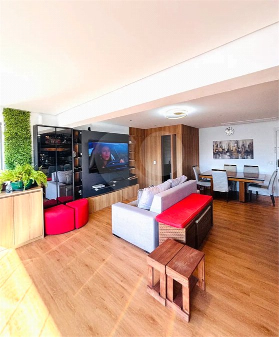 Apartamento à venda com 3 quartos, sendo 1 suíte, em Mirandópolis, São Paulo, SP