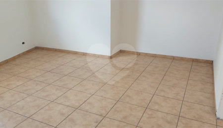 Sobrado à venda com 3 quartos, sendo 2 suítes,  em Vila Paulicéia, São Paulo, SP