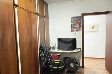 Apartamento à venda com 3 quartos, sendo 1 suíte, em Vila Paulicéia, São Paulo, SP