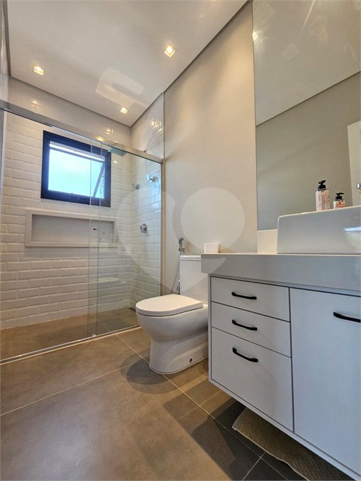 Casa à venda com 4 suítes no condomínio Residencial Itahyê, Santana de Parnaíba - SP