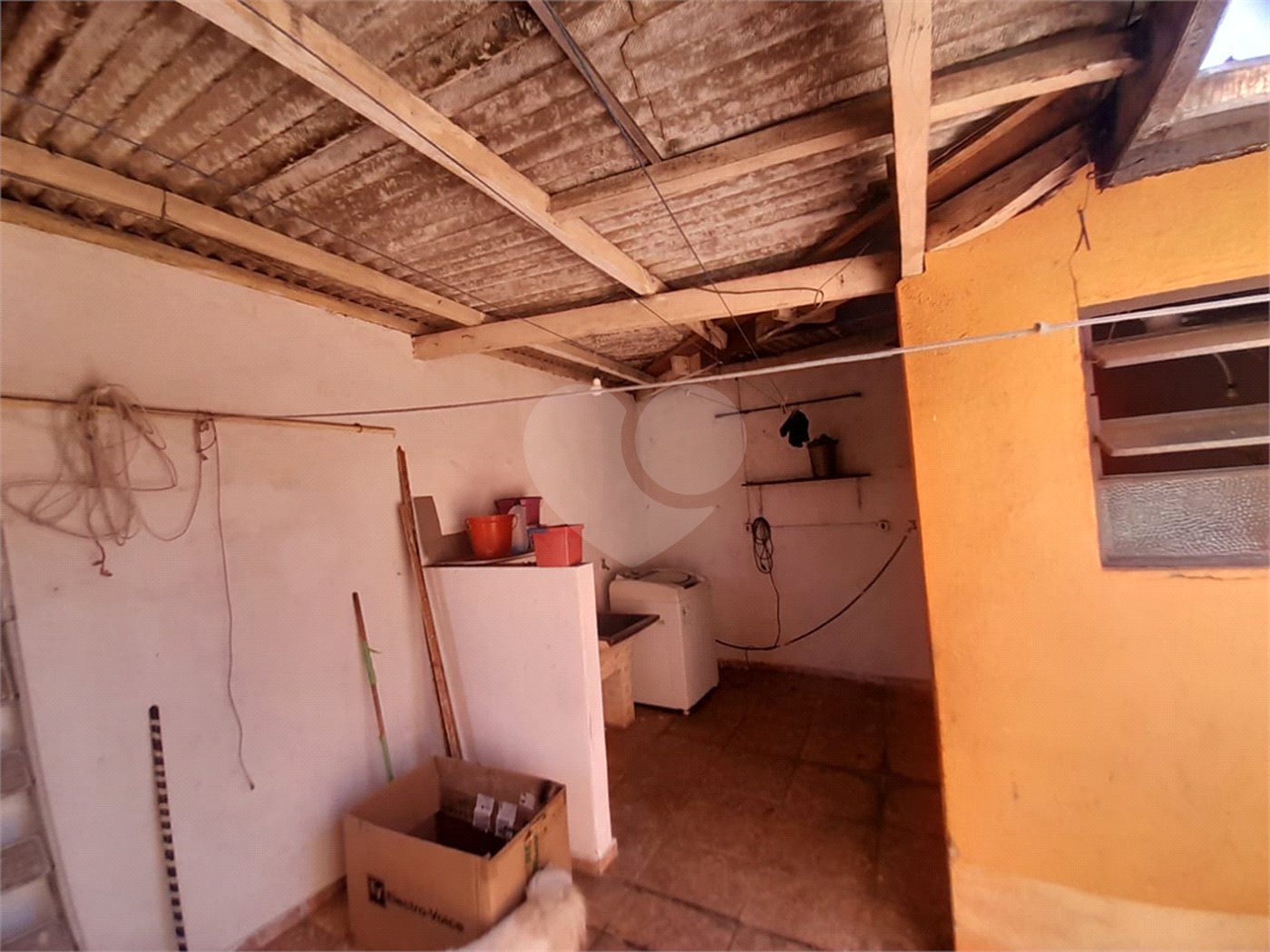 Casa à venda com 3 quartos, sendo 1 suíte, no Centro, Serra Negra, SP