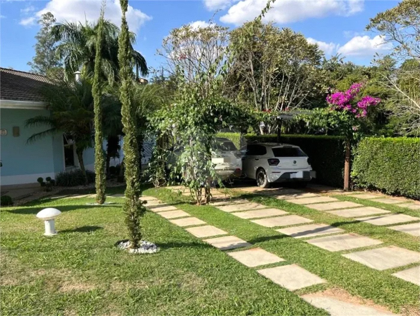 Casa à venda com 5 quartos, sendo 2 suítes,  no Centro, Itupeva, SP