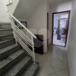 Sensacional sobrado c/ quintal e 3 dorms enormes com varanda! 12 min andando p/o metrô P Inglesa!