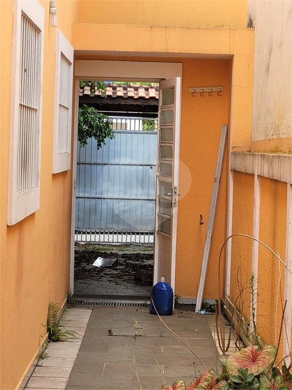 Casa à venda com 3 quartos, sendo 1 suíte, em Vila Vitório Mazzei, São Paulo, SP