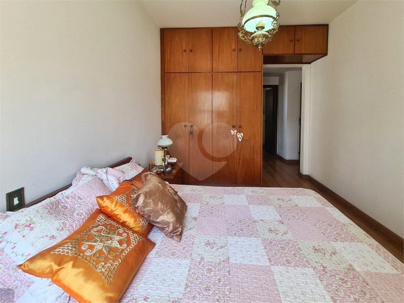 Apartamento à venda com 3 quartos, sendo 1 suíte, em Jardim das Acácias, São Paulo, SP