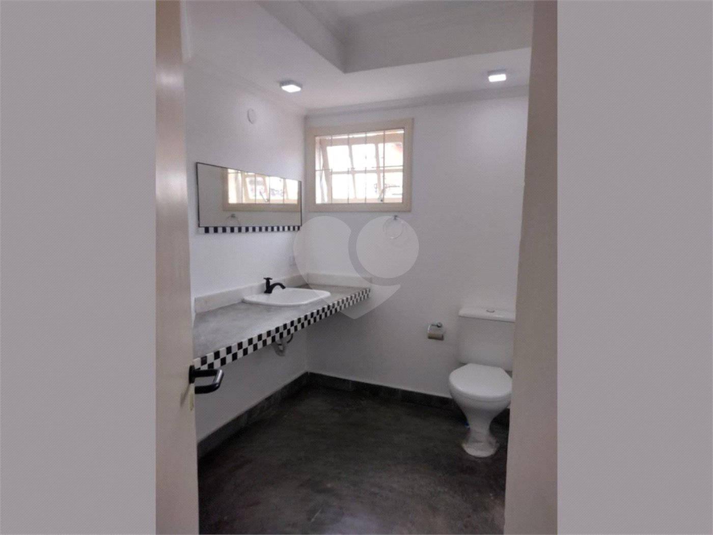 Sobrado à venda com 3 quartos, sendo 1 suíte,  no Centro, Mogi das Cruzes, SP