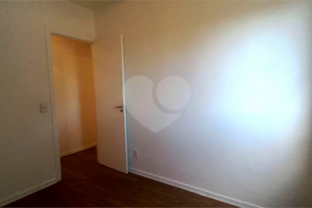 Apartamento à venda com 2 quartos em Jardim Esmeralda, São Paulo, SP