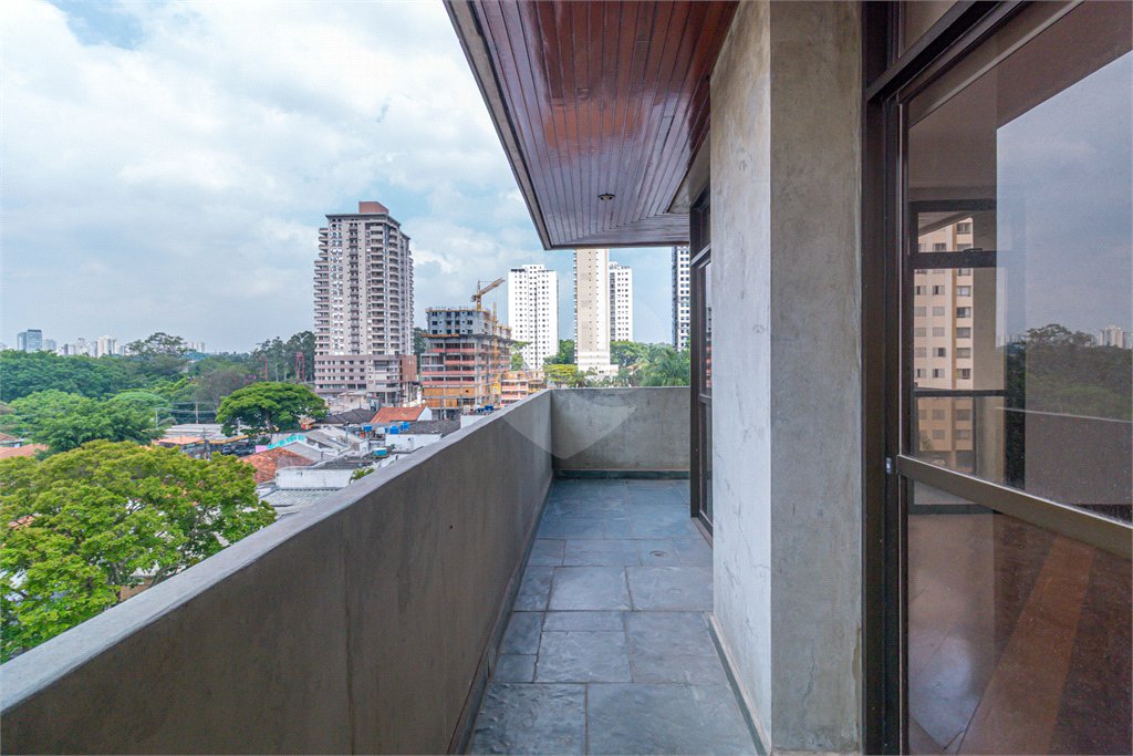 Apartamento à venda com 4 quartos, sendo 3 suítes,  em Chácara Santo Antônio, São Paulo, SP