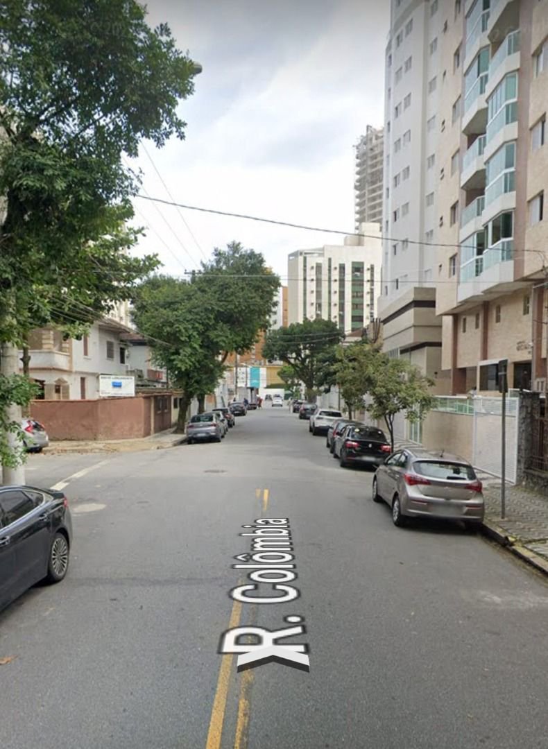 Casa/ Sobrado Amplo no Boqueirão/ Santos/SP