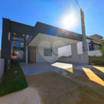 Casa à venda com 3 quartos, sendo 1 suíte, no condomínio Horto Florestal Villagio, Sorocaba - SP