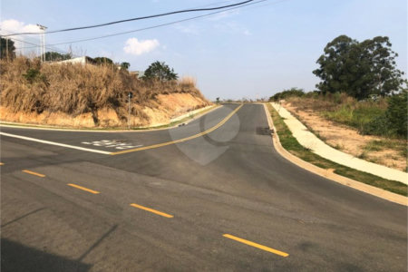 Terreno à venda com 1 suíte no condomínio Villagio Di Firense, Vinhedo - SP