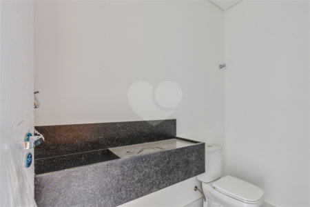 Casa à venda com 4 suítes no condomínio Venezia, São Paulo - SP