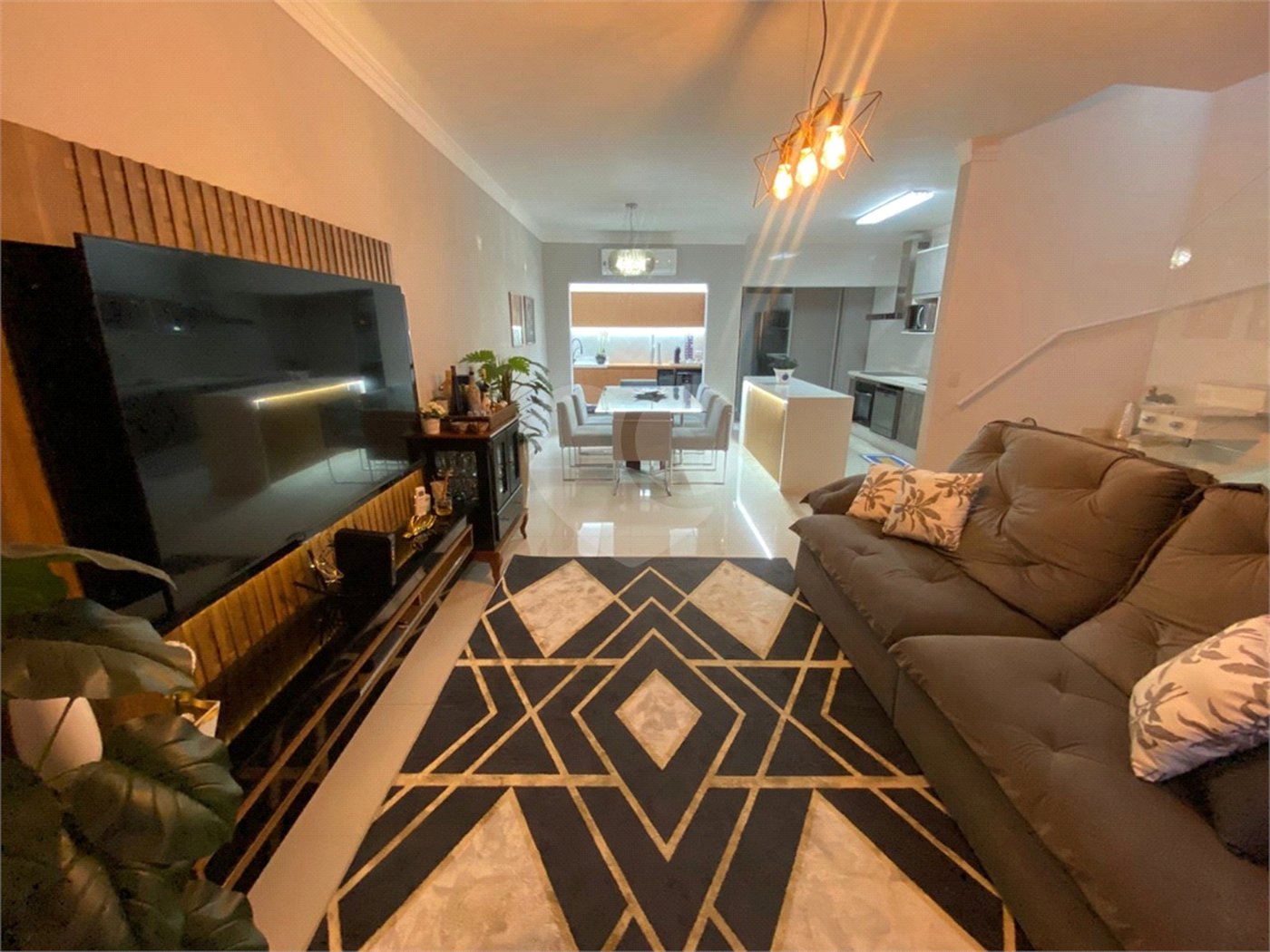 Casa à venda com 3 suítes no condomínio Belle Villle, São Paulo - SP