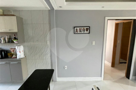 Sobrado à venda com 3 quartos, sendo 1 suíte, em Santíssimo, Rio de Janeiro, RJ